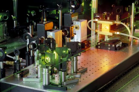 New advances in mid-infrared laser technology