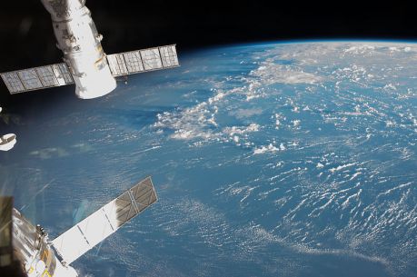 ISS-43_Earth_view_from_the_ISS, fot. By NASA [Public domain], via Wikimedia Commons